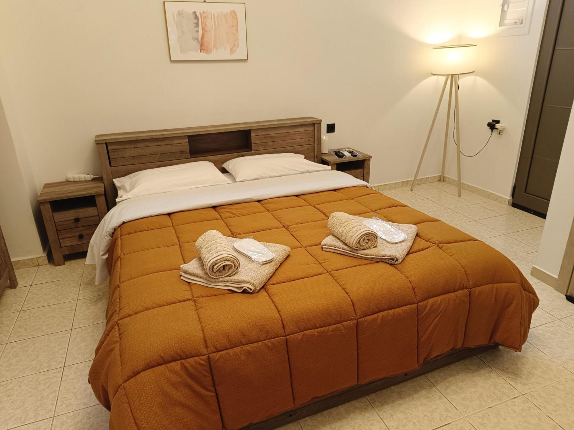 Giorgio Patrasso - Micro Apartment In The Center Of Patras Exterior foto
